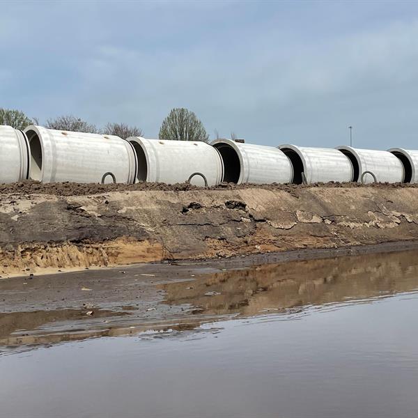 Blauwe Ader Someren 'ALS ELKE DRUPPEL TELT' | LBN Betonproducten B.V.