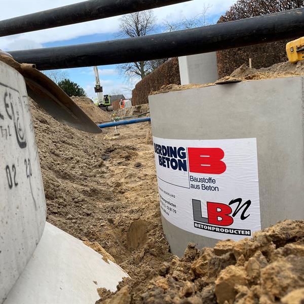 Blauwe Ader Someren 'ALS ELKE DRUPPEL TELT' | LBN Betonproducten B.V.