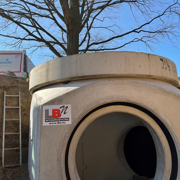 Blauwe Ader Someren 'ALS ELKE DRUPPEL TELT' | LBN Betonproducten B.V.